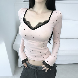 Top corto de manga larga con lunares y ribete de encaje para mujer, top ajustado con cuello en V para superponer - Product Image 2