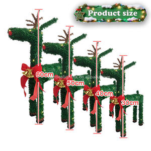 Décoration de Noël en forme de renne 3D - Renne artificiel en PVC avec éclairage LED fonctionnant sur piles, avec nœud rouge et clochettes dorées pour la maison et les fêtes - Product Image 2