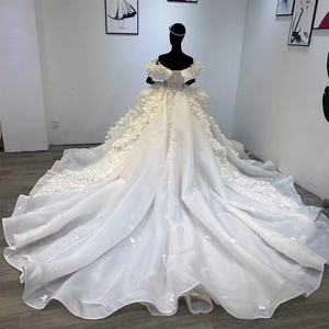 Vestidos de Novia Extravagantes y Elegantes con Flores 3D, Vestidos de Novia de Gala Wm70 - Product Image 2