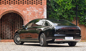 AITO S800 2025 – Véhicule à prolongateur d'autonomie – Batterie 65 kWh – Autonomie électrique pure de 400 km – Double moteur – ADAS L2 – Spacieux 5 places - Product Image 2