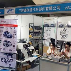 Danyang Robaton blanco con cubierta de rueda de repuesto negra brillante cubierta de neumático trasero para <span class=keywords><strong>Land</strong></span> <span class=keywords><strong>Rover</strong></span> <span class=keywords><strong>Defender</strong></span> 2020-2023 - Product Image 5