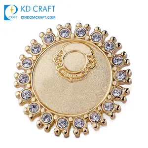 Manufacturers high quality custom shape metal 3D rhinestone brooch diamond pin badge lapel club pin for sale