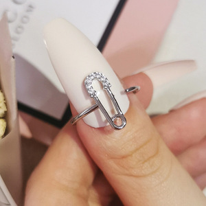 예술적 디자인의 여성을위한 독특하고 고급스러운 조절 식 오픈 링 컬렉션 - Product Image 4