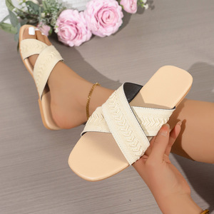 <span class=keywords><strong>Ciabatte</strong></span> da donna Cross-over 2025 estate nuovo arrivo pantofole da spiaggia Casual stile Resort taglie piatte per donna - Product Image 4
