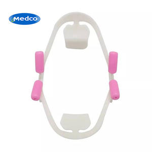 Abrebocas dental transfronterizo con soporte 3D y almohadilla de mordida para adultos, operación manual, blanco con almohadillas rosas - Product Image 4