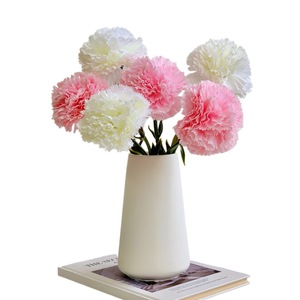 Fleurs artificielles de carnation rose en soie plastique, branche unique, pour la décoration intérieure et les décorations de fêtes - Muyu Chronicles - Product Image 5