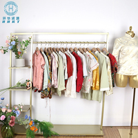 Ventes en gros de chemisiers Qipao d'été pour femmes d'occasion - Style traditionnel chinois, tailles et motifs assortis, lots en vrac pour les détaillants