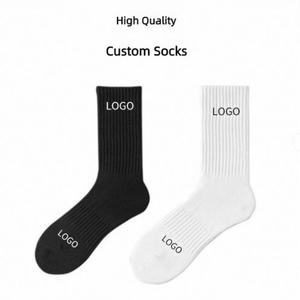 Chaussettes de sport personnalisées de qualité supérieure pour hommes et femmes, avec logo brodé et compression, par des designers de mode - Product Image 1