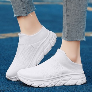 Chaussures décontractées à bout large pour hommes et femmes, grande taille, à enfiler, style mule, respirantes, en tricot, pour la marche - Product Image 2