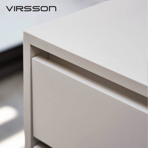Ensemble d'armoires de cuisine modernes courbes en chêne clair avec îlot en pierre, réfrigérateur en acier inoxydable et plaque de cuisson à induction sur mesure - Product Image 2