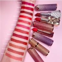 Vente en gros faites votre propre rouge à lèvres OEM bricolage breloques maquillage rouge brun foncé maquillage personnalisé rouge à lèvres solide hydratant