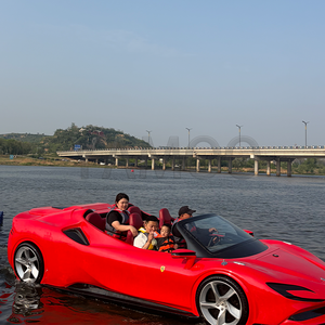 Moto d'acqua Lamborghini multicolore omologata CE per affitto in lago e tour autogestiti, intrattenimento acquatico - Product Image 3