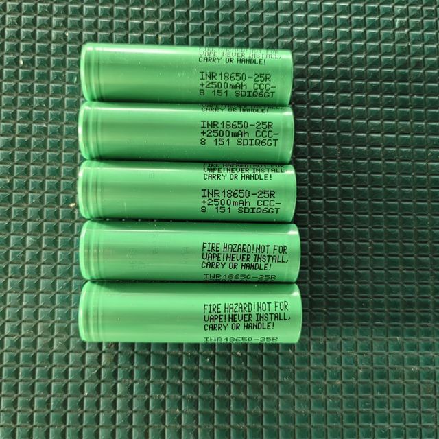 Top Selling Original Lithium 3.7v 18650-25R 2500mah 20A High Rate Discharge Rechargeable Battery 18650 for Power Tools