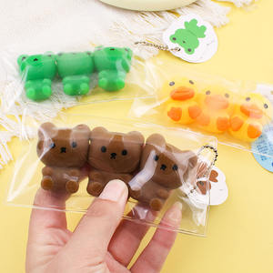 Figurines créatives en TPR de petits animaux de dessin animé : grenouille, petit canard jaune, petit ours, petit lapin - Vente en gros - Product Image 3