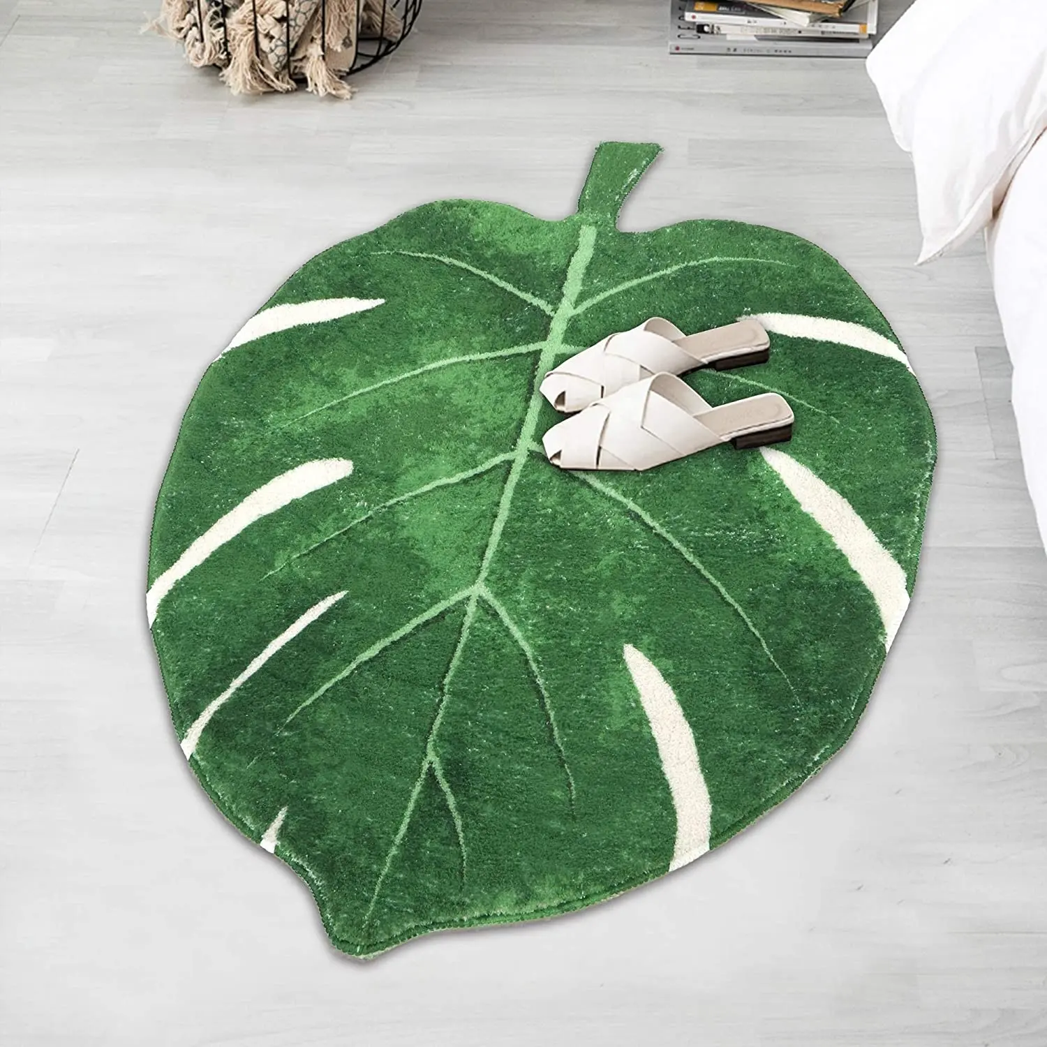 Monstera Area Rug Boho Green Leaf Shaped Carpet Non-Slip Play Mat Soft Washable Nursery Rug for Baby Kids Room