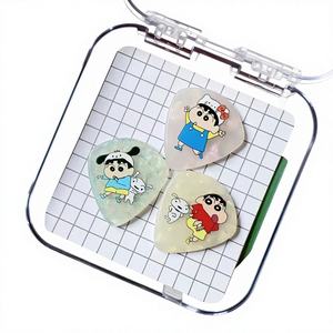 Nouvelles plectres Crayon Shin-Chan, série pailletée, épaisseur 20 mm, plectres pour guitare électrique basse, personnalisables, édition limitée - Product Image 1