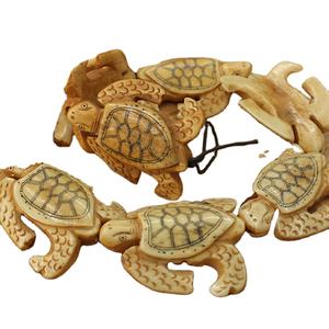 Ciondolo Tartaruga in Osso di Bue Intagliato con Dettagli Realistici OB004 - Product Image 2