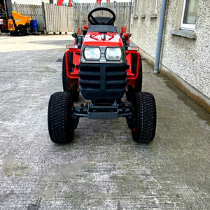 รถแทรกเตอร์ Kubota B1600 ดีเซล 4WD มือสอง/ใหม่ 50 แรงม้า เกียร์ธรรมดา - Product Image 1
