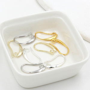 Ganchos para pendientes chapados en oro de 18k, accesorios de latón pulido para la fabricación de joyería DIY A13 - Product Image 2