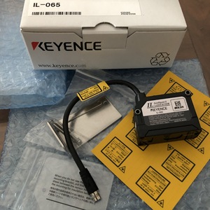 Capteur de déplacement linéaire Keyence Il-065, portée 30 mm, alimentation 12 V, linéarité 0,1 pour la mesure de position - Product Image 2