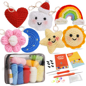 Nouveau kit de crochet en fibre acrylique, petit pingouin violet, ornement cadeau, pendentif, poupée à tricoter, ensemble de bricolage pour débutants - Product Image 1