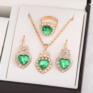 Conjunto de Joyería en Forma de Corazón, Collar, Aretes y Anillo de Aleación de Zinc con Cristales de Estrás, Joyería de Moda para Mujer para Fiestas - Product Image 2