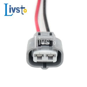 2-pins vrouwelijke auto-adapterconnector, zuiver koperen geleider, 600V, IP67 bescherming, waterdicht, voor elektronische auto-apparatuur - Product Image 1
