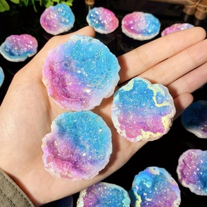Vente en gros de cristaux de géode marocaine électroplaqués rose-bleu de haute qualité, pour la lithothérapie, tendance mode, objet de collection, souvenir, cadeau - Product Image 6