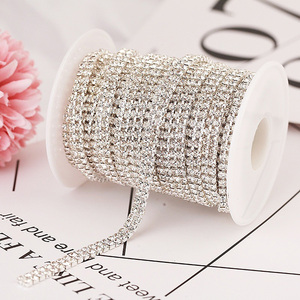 Chaîne de strass en verre à dos plat double rangée, 12 facettes, à coudre, étincelante, facile à découper pour chaussures, sacs, vêtements et accessoires DIY - Product Image 1