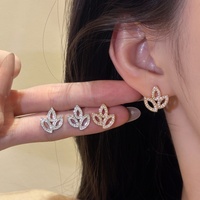 Bracelet SA Trèfle et Boucles d'oreilles clous pour femme, polyvalents, entièrement pavés de zircon, minimalistes, modernes, écologiques, style Instagram
