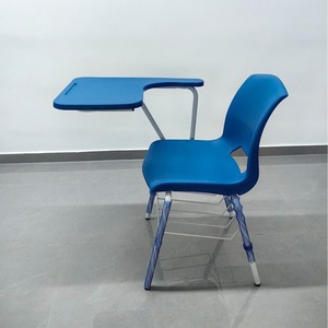 Chaise de bureau pour étudiant avec panier en filet, dessus en plastique bleu, structure métallique, mobilier scolaire durable, design moderne, 835x49x80mm - Product Image 1