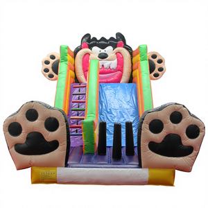 Toboggan gonflable commercial à thème en PVC avec motif chat noir, couleur et taille personnalisables pour usage public en centre commercial - Product Image 1