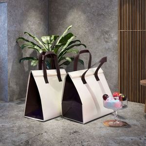 Waterproof Insulated Non-woven Cooler Bag with Zipper Closure Fashion Style 200g Lightweight Food Grade - Product Image 1