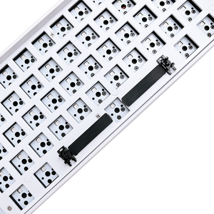 <span class=keywords><strong>Clavier</strong></span> de jeu mécanique Ultra60 ISO ES/BR/FR/DE/UK Kit de bricolage de <span class=keywords><strong>clavier</strong></span> mécanique nordique 60% mise en page RVB pour PC/Mac <span class=keywords><strong>Gamer</strong></span> - Product Image 3