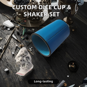 Gobelet à dés rond personnalisé en plastique avec shaker en cuir et verre pour jeux de société - Product Image 2