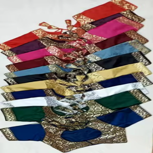 Listo para usar Kutch Work Blusa bordada para damas Patrones únicos Bordado pesado Estilo sexy Blusa de algodón de verano - Product Image 1