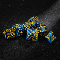 Lot de 7 dés de jeu polyédriques personnalisés bleu dégradé pour couple, avec numéros jaunes, pour DND - Vente en gros usine