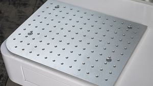 Machine de marquage laser à fibre de niveau d'entrée 30w Raycus avec lentille de taille de marquage 110*110MM 200*200MM 300*300MM - Product Image 4