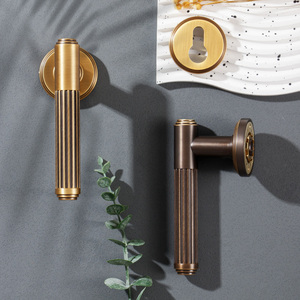 Maniglia per <span class=keywords><strong>porta</strong></span> in ottone moderna per camera da letto, set di serrature di lusso di alta qualità con chiavi per appartamento, ufficio, serrature per porte in legno. - Product Image 4