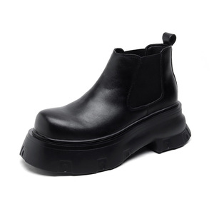 Bottes Chelsea noires de haute qualité pour hommes, confortables, en PU, design montant, antidérapantes, décontractées, de luxe, pour l'hiver et l'été, semelle intérieure en PU durable - Product Image 2