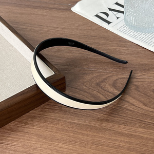 عصابة رأس كلاسيكية جديدة بأسلوب فرنسي من الأسيتات بطول 14 سم، متعددة الألوان، مضادة للانزلاق، بتصميم بسيط لغسل الوجه - Product Image 5