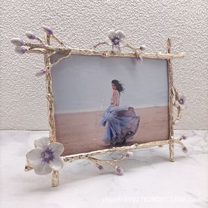 <span class=keywords><strong>Cadre</strong></span> métallique doré de décoration florale de style nordique de 4/6/7/10 pouces pour porte-photos Cartes photographiques pour la décoration de la chambre - Product Image 3