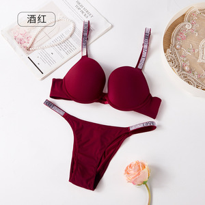 บราเซ็กซี่ประดับเพชรแบบดันทรง ปรับได้ บาง-หนา ตัวอักษร  กระชับทรง  ชุดชั้นในแบบชิ้นเดียวสำหรับสาวๆ - Product Image 3