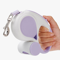 Sangle en nylon réfléchissante extensible en un clic, laisse pour chien anti-emmêlement à 360 degrés, équipée d'un distributeur de sacs à crottes