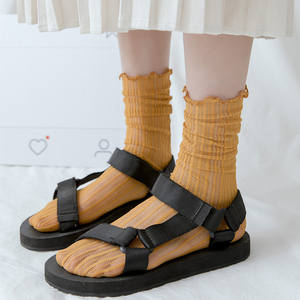 2025 Style japonais été volants manchette <span class=keywords><strong>Semi</strong></span> Transparent maillé Ultra mince métallique paillettes rayé brillant miroitant chaussettes pour les femmes - Product Image 2