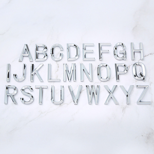 Autocollants d'emblème de lettres de voiture d'alphabet chromé personnalisés pour lettres de <span class=keywords><strong>plaque</strong></span> d'<span class=keywords><strong>immatriculation</strong></span> - Product Image 1