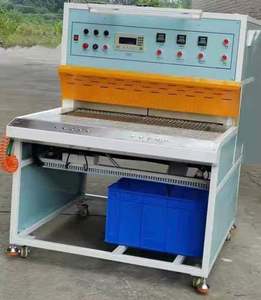 Machine de distribution automatique Yunqingtech pour la fabrication de patchs en caoutchouc PVC souple - Product Image 5