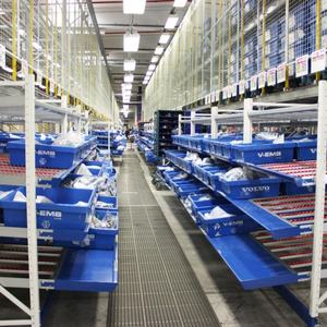 Sistema de Estanterías de Flujo por Gravedad de Acero Resistente de 5 Niveles, Personalizable, para Inventario FIFO - Product Image 6