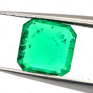 Synthetic Emerald Loose Stone 8x8mm Princess Square Green For Jewelry Making - Product Image 4