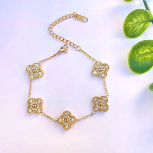 Conjunto de Joyería de Moda con Trébol de Circonitas, Acero Inoxidable Hipoalergénico, No se Deslustra y Resistente al Agua, Incluye Pulseras, Collares, Pendientes y Anillos - Product Image 2